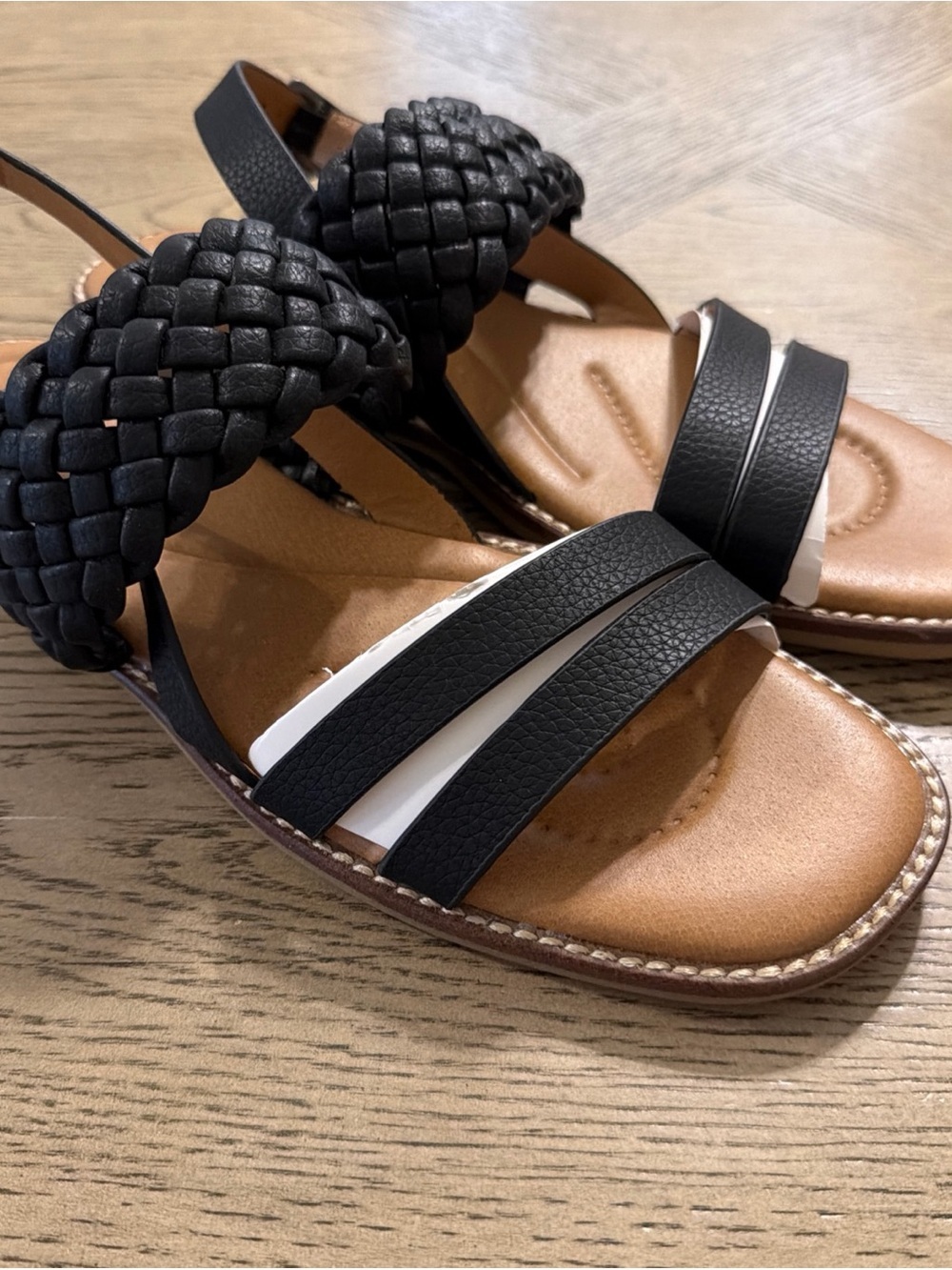 White Mountain Leather Braided Women’s sandals, size 10